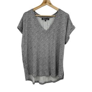 Loramendi Leopard Print Soft Fabric Gray V-Neck Short Sleeve Blouse Shirt